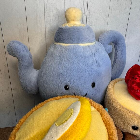 Jellycat Teapot and Pastry Set NWT Set of 4 Birthday Cake Strawberry Lemon - Picture 4 of 10